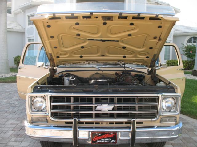1977 Chevrolet Suburban Silverado - photo 6