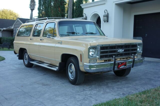 1977 Chevrolet Suburban Silverado - photo 5
