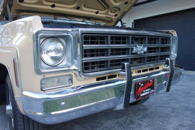 1977 Chevrolet Suburban Silverado - photo 6