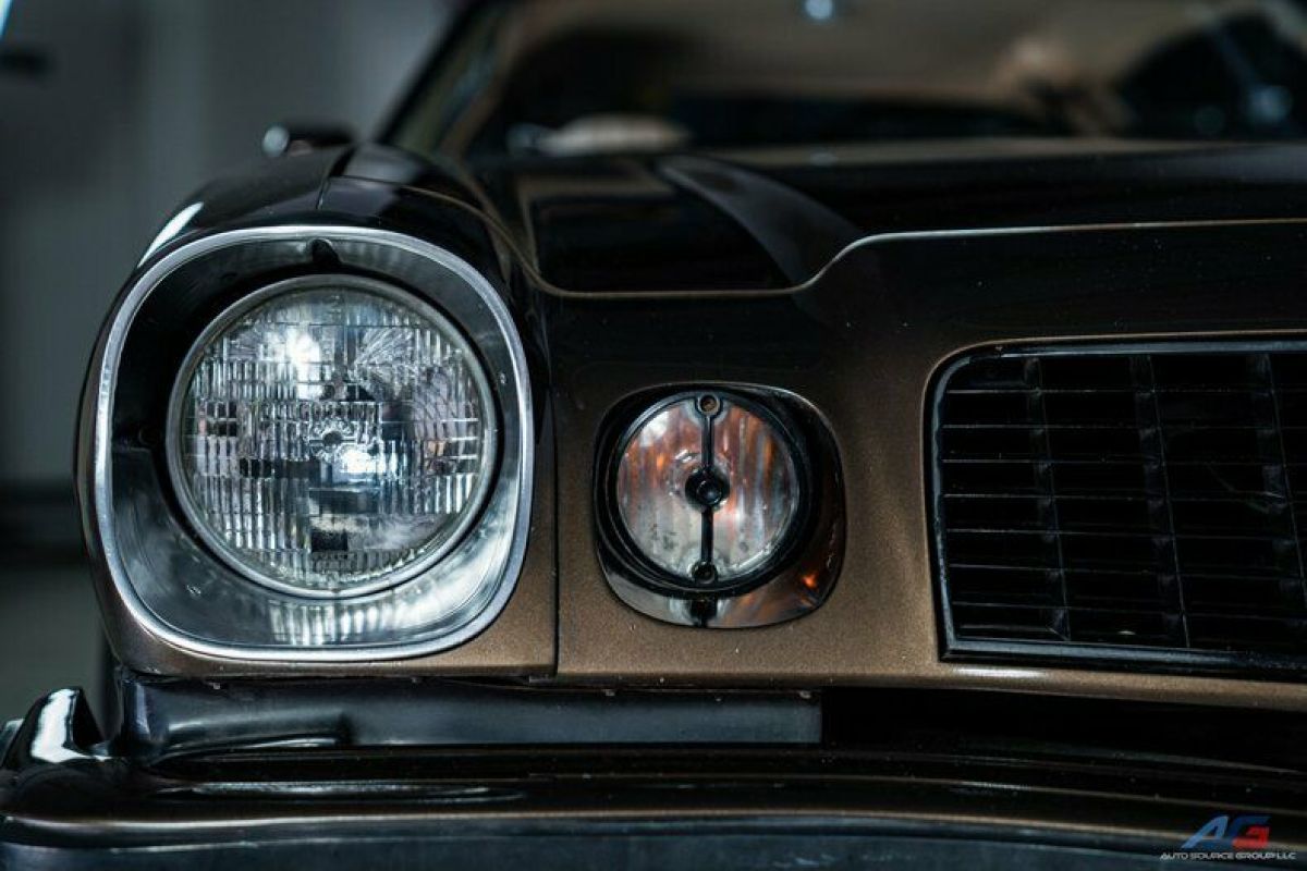 1977 Chevrolet Camaro - photo 11