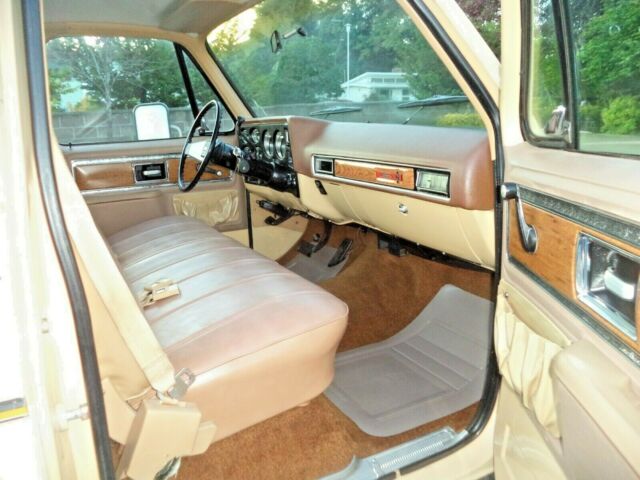 1977 Chevrolet C/K Pickup 2500 - photo 11