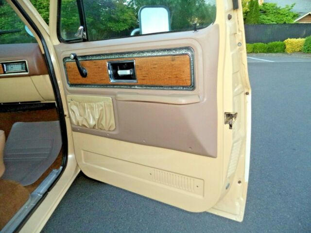 1977 Chevrolet C/K Pickup 2500 - photo 12