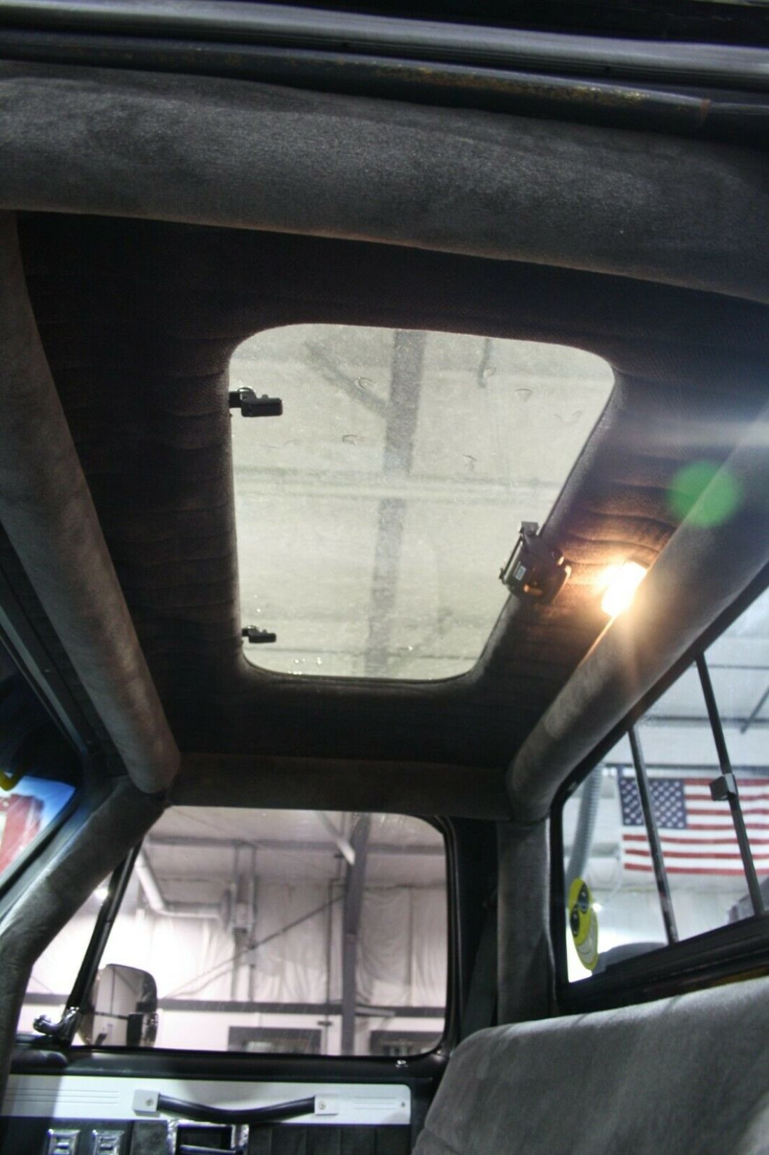1977 Chevrolet Cheyenne 4X4 Stepside Shortbox Mud Truck - photo 9