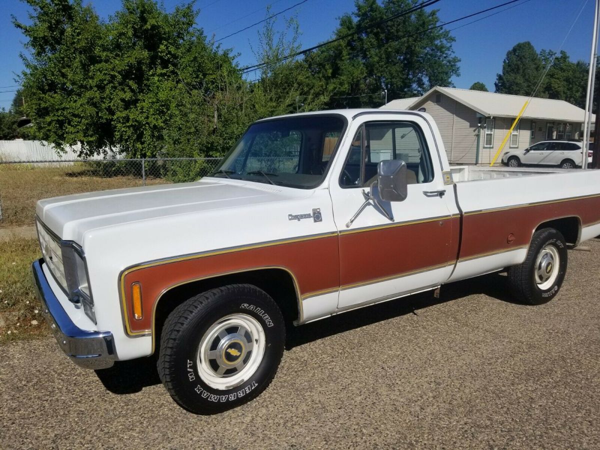 1977 Chevrolet Cheyenne c20 with 454 factory tach air tilt 1977 Chevrolet C-10 Cheyenne