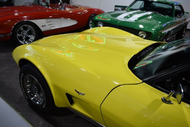 1977 Chevrolet Corvette 4 speed Coupe T-tops - photo 11