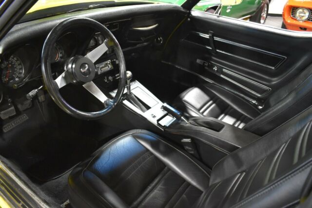 1977 Chevrolet Corvette 4 speed Coupe T-tops - photo 12