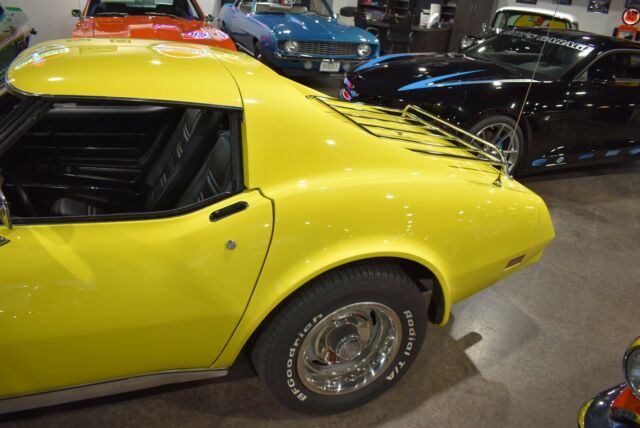1977 Chevrolet Corvette 4 speed Coupe T-tops - photo 9