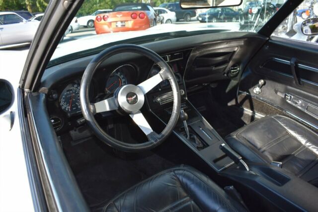 1977 Chevrolet Corvette - photo 2