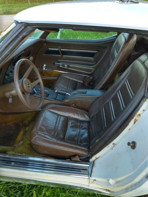 1977 Chevrolet Corvette - photo 10