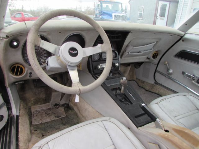 1977 Chevrolet Corvette - photo 11