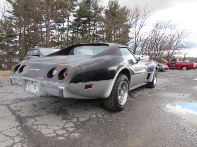 1977 Chevrolet Corvette - photo 2