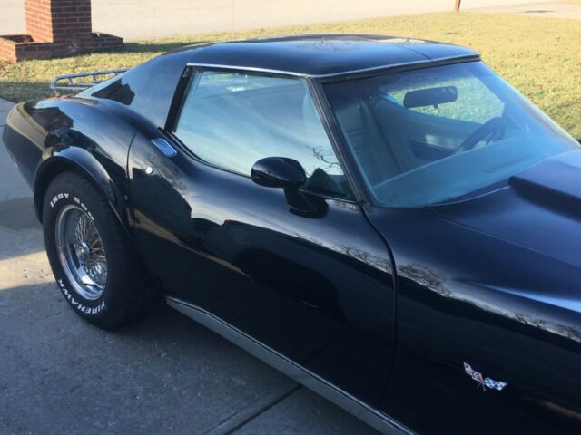 1977 Chevrolet Corvette - photo 3