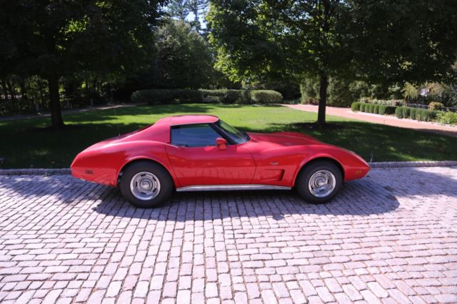 1977 Chevrolet Corvette Coupe - L48, automatic and RED 1977 Chevrolet Corvette Standard