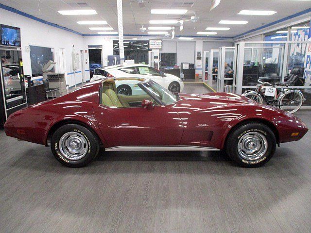 1977 Chevrolet Corvette L48 - photo 10