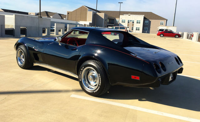 1977 Chevrolet Corvette Base Coupe 2-Door - photo 2