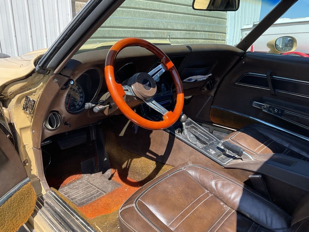 1977 Chevrolet Corvette - photo 11