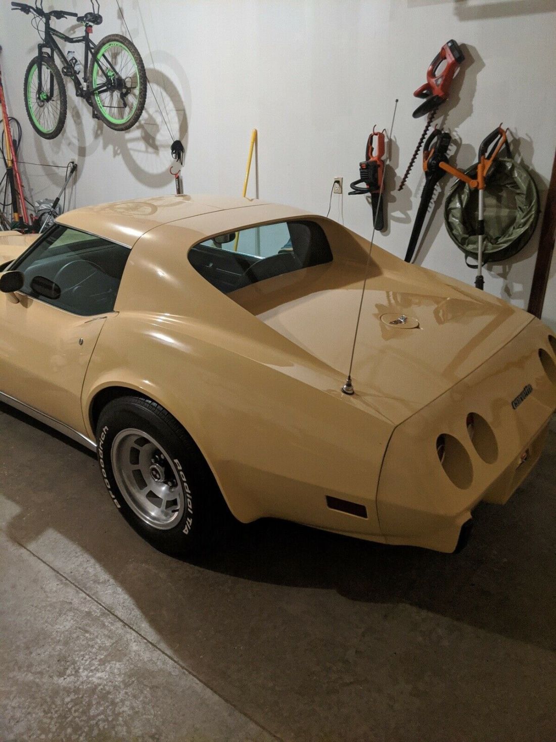 1977 Chevrolet Corvette - photo 3