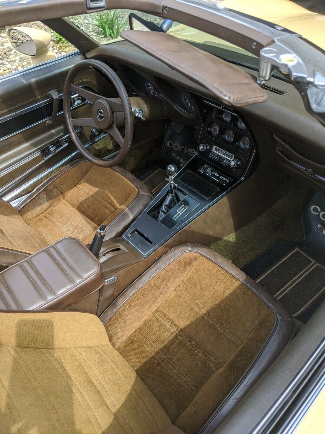1977 Chevrolet Corvette - photo 9