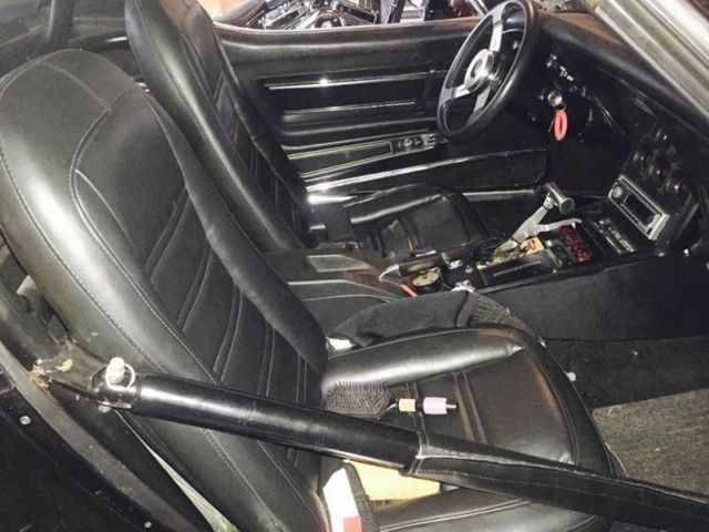 1977 Chevrolet Corvette - photo 12
