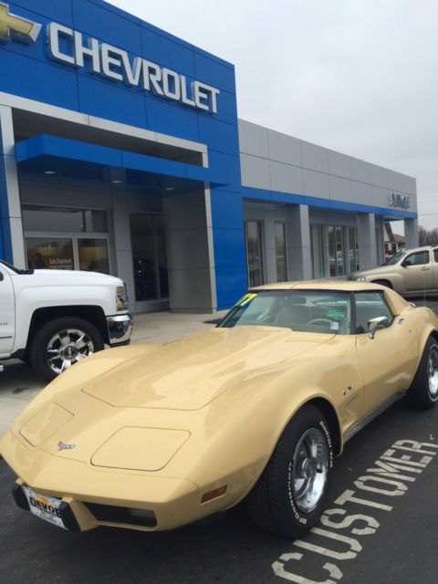 1977 Chevrolet Corvette SURVIVOR Original Tan Buckskin 77 C3 350 Chevy T-Top 1977 Chevrolet Corvette