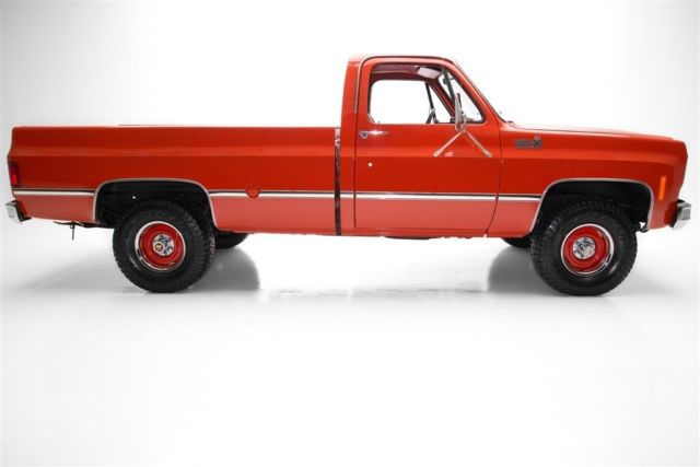 1977 Chevrolet Custom Deluxe Pickup BIG RED K10, 4x4, 350, 4-speed, New Interior - photo 2
