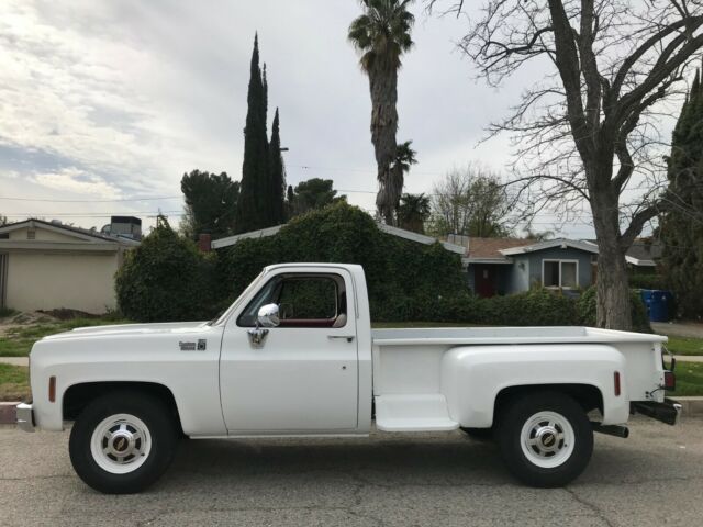 1977 Chevrolet C/K Pickup 2500 Custom Deluxe Stepside - photo 3