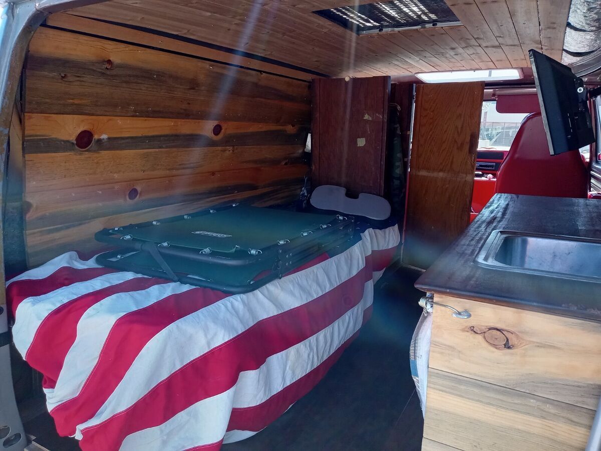 1977 Chevrolet G10 Van - photo 8