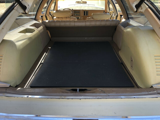 1977 Chevrolet Malibu Station Wagon - photo 11