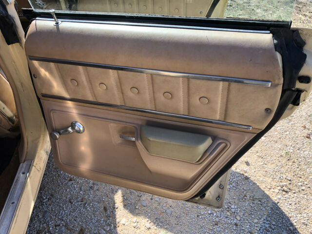 1977 Chevrolet Malibu Station Wagon - photo 12