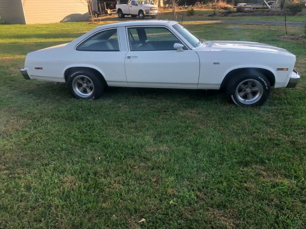1977 Chevrolet Nova Sedan - photo 2