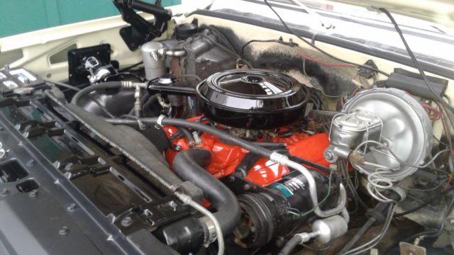 1977 Chevrolet Suburban SILVERADO TRIM, 454, TRAILERING SPECIAL, ZERO RUST - photo 11