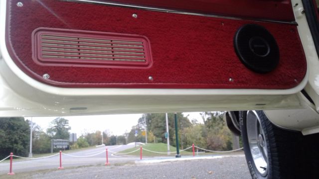 1977 Chevrolet Suburban SILVERADO TRIM, 454, TRAILERING SPECIAL, ZERO RUST - photo 8
