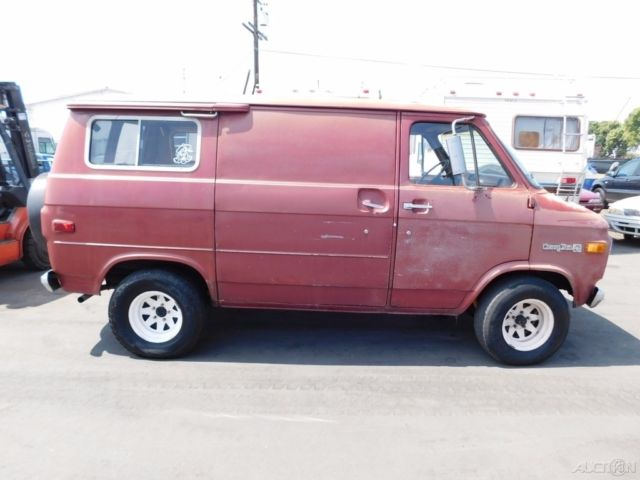 1977 Chevrolet Van - photo 2