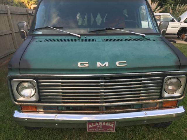 1977 Chevrolet G20 Van - photo 2