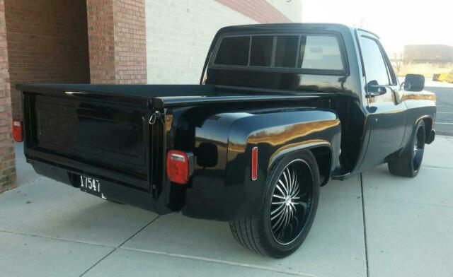 1977 Chevrolet C-10 Stepside - photo 2