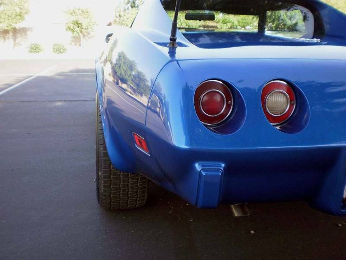 1977 Chevrolet Corvette - photo 12