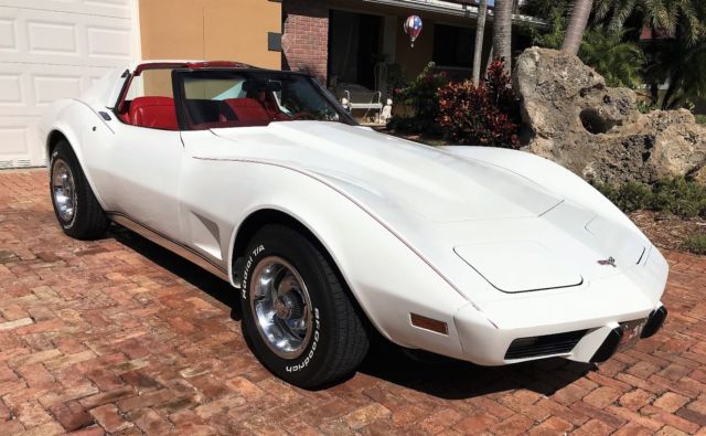 1977 Chevrolet Corvette - photo 2