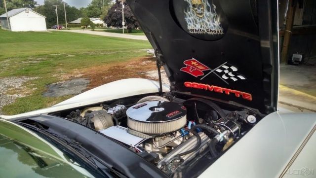 1977 Chevrolet Corvette - photo 9
