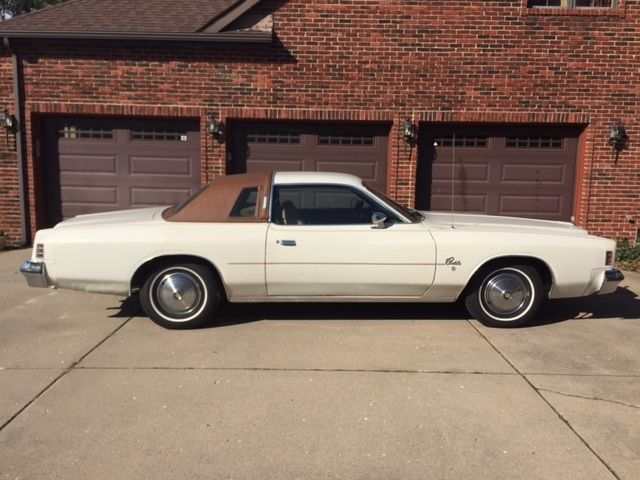 1977 Chrysler Cordoba Base Hardtop 2-Door - photo 4