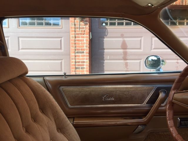 1977 Chrysler Cordoba Base Hardtop 2-Door - photo 9