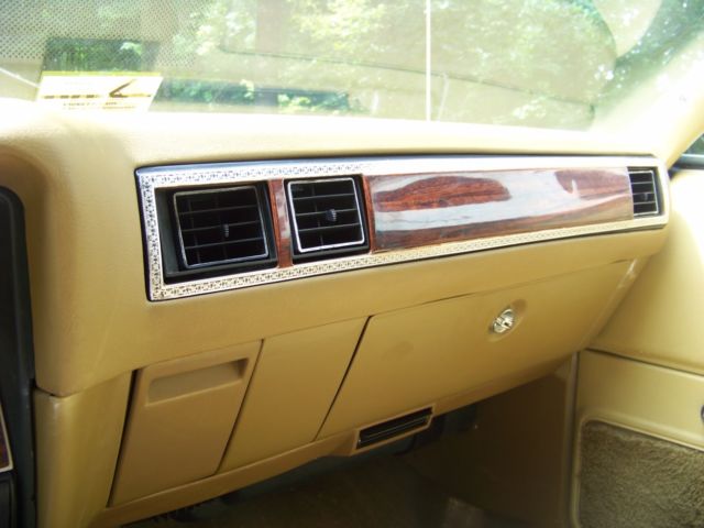 1977 Chrysler Cordoba Delux - photo 12
