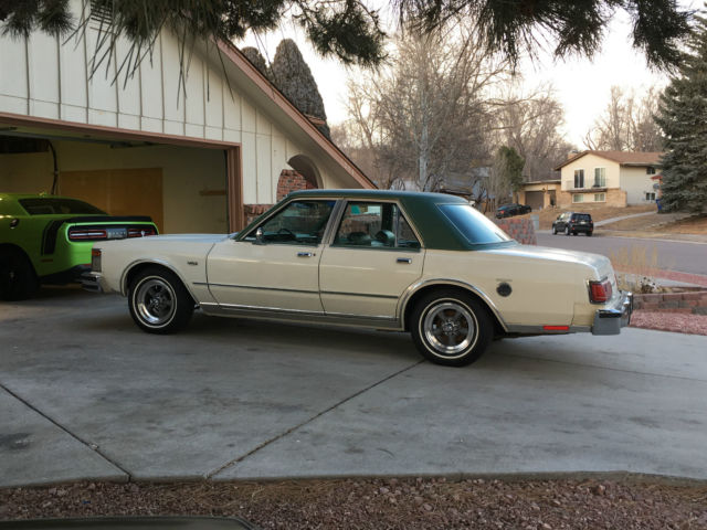 1977 Chrysler LeBaron LE - photo 12
