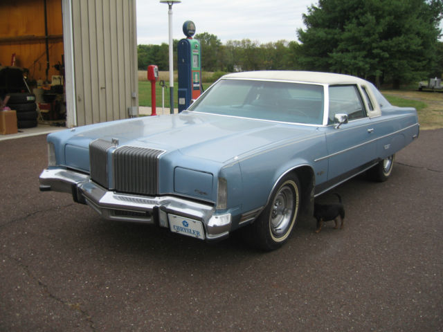 1977 Chrysler New Yorker Brougham - photo 2