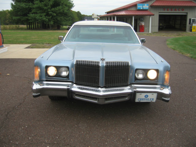 1977 Chrysler New Yorker Brougham - photo 4