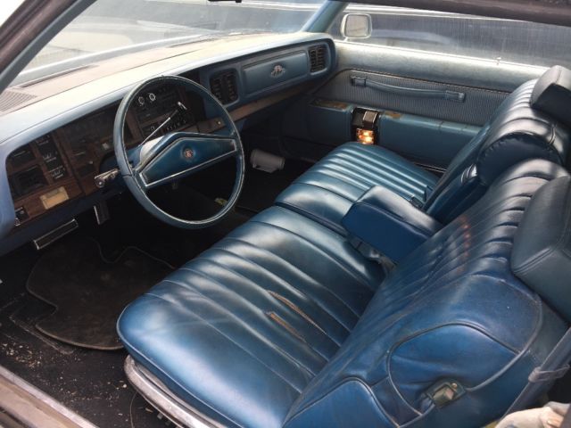 1977 Chrysler New Yorker - photo 3