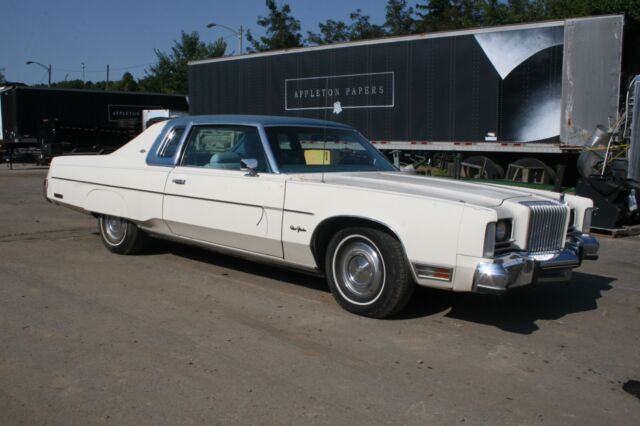 1977 Chrysler New Yorker - photo 4