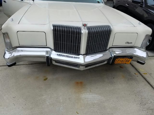 1977 Chrysler New Yorker Brougham Hardtop 2-Door - photo 10