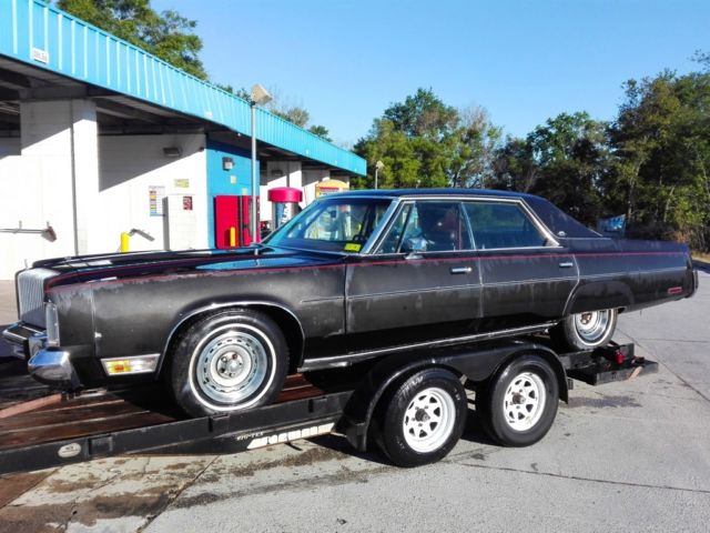 1977 Chrysler New Yorker Brougham - photo 3