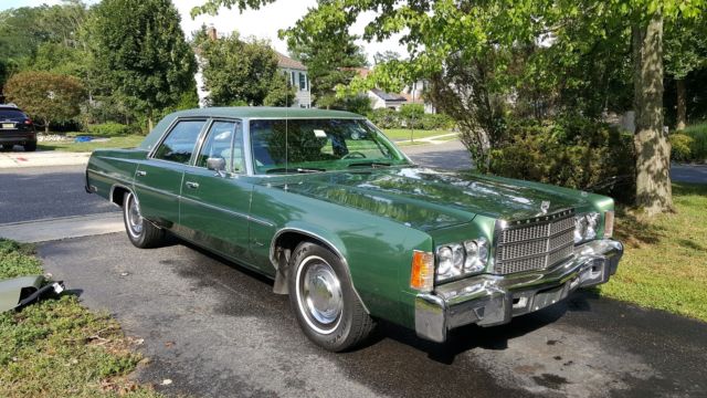 1977 Chrysler Newport - photo 2