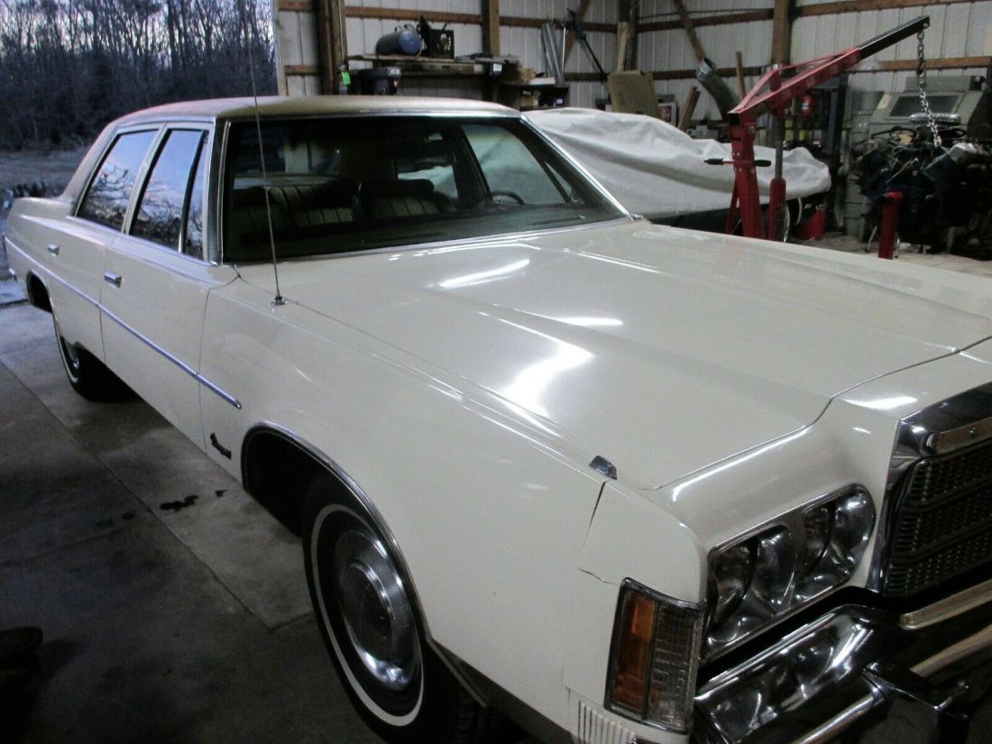 1977 Chrysler Newport - photo 3